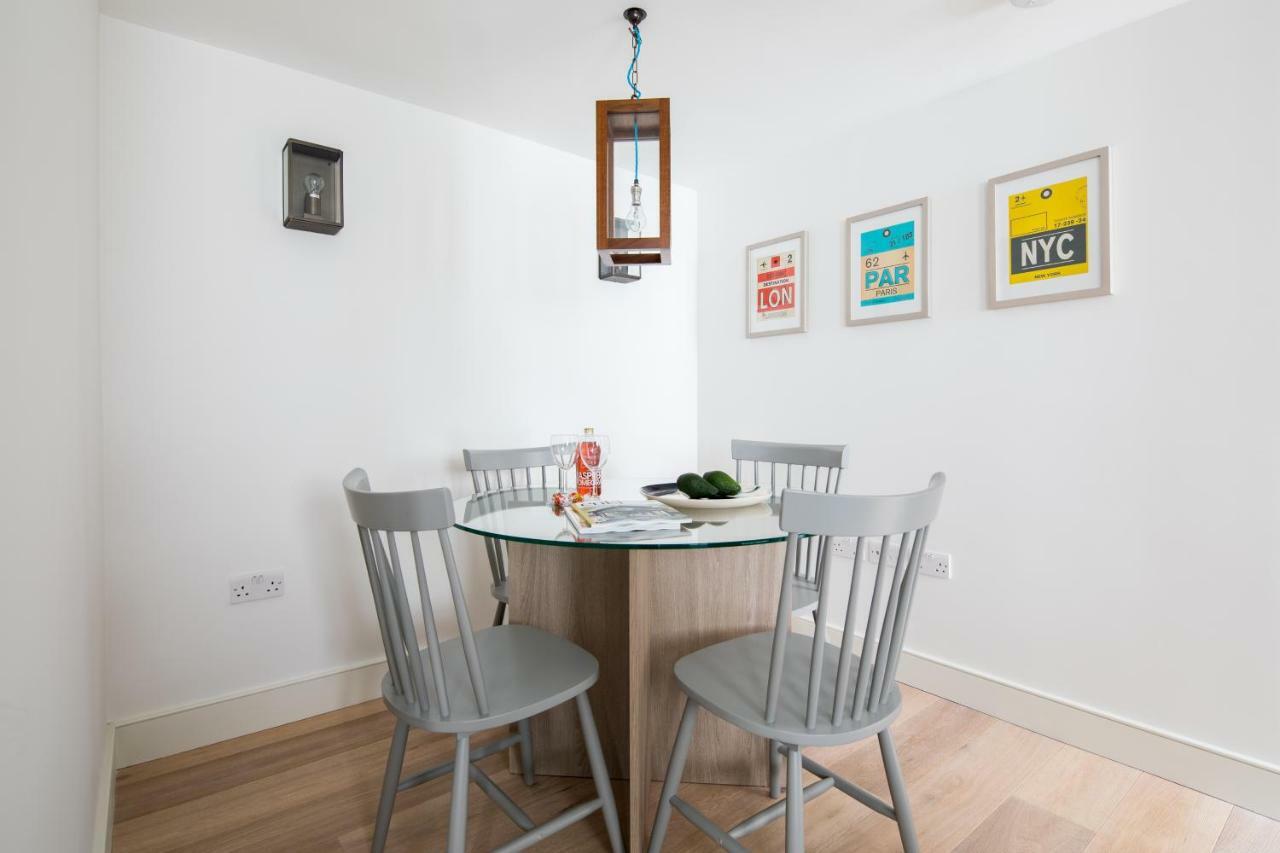 Iverna Gardens By Lime Street Apartment London